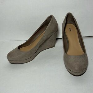 Apt. 9 Faux Suede Wedges size 8.5 medium